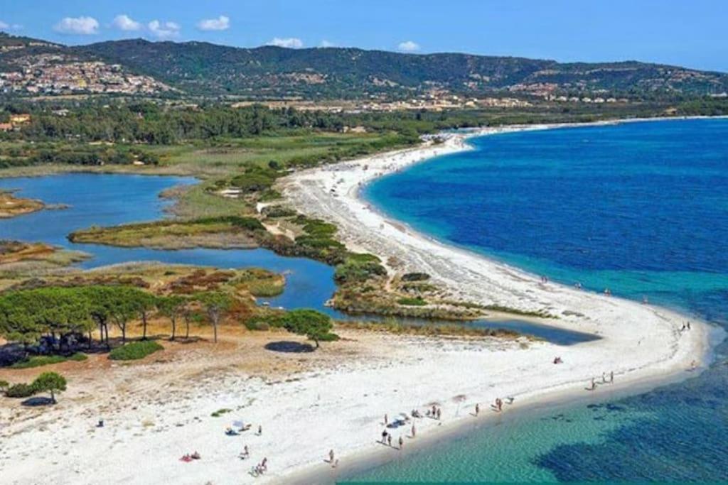Villa Indipendente Al Mare Budoni Tanaunella Exterior foto